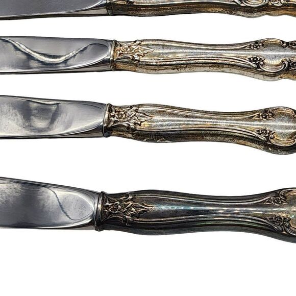4 Dinner Knives Orleans International Deep Silver Plate Korea - Picture 3 of 5